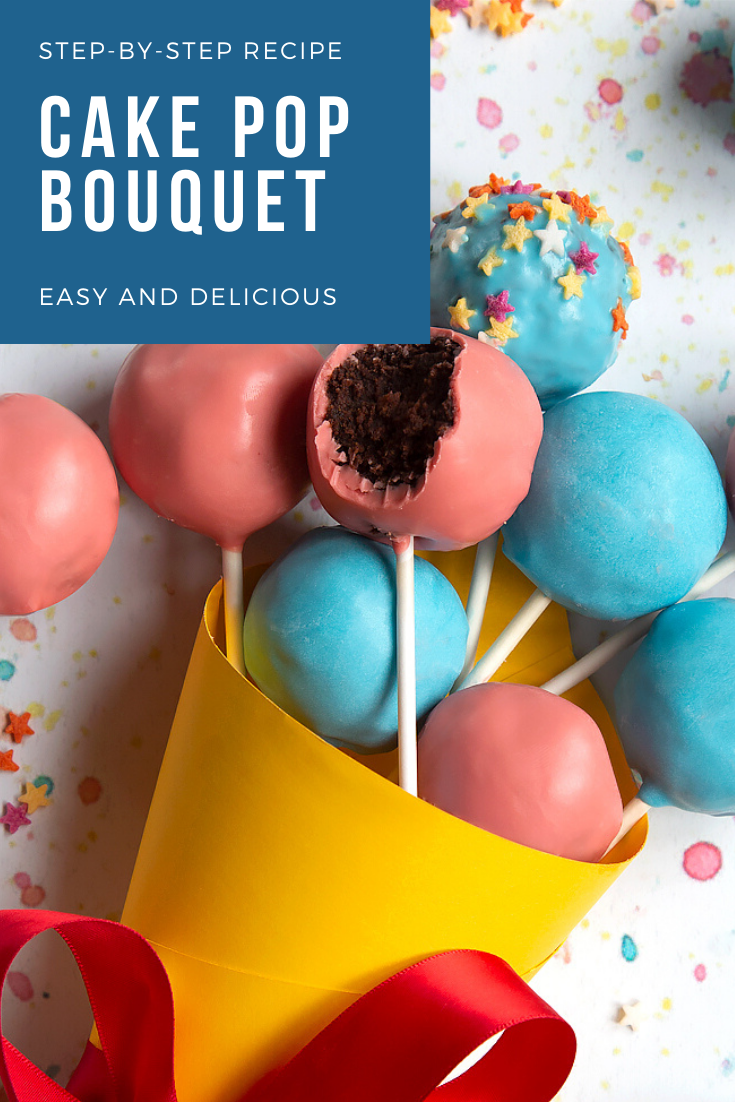 A cake pop bouquet surrounded by other cake pops. The bouquet is made from several blue and pink cake pops, gathered together and wrapped in a yellow paper cone with a red ribbon. One of the cake pops has a bite taken out of it, showing the chocolate sponge filling inside. Caption reads: step-by-step recipe. Cake pop bouquet. Easy and delicious.