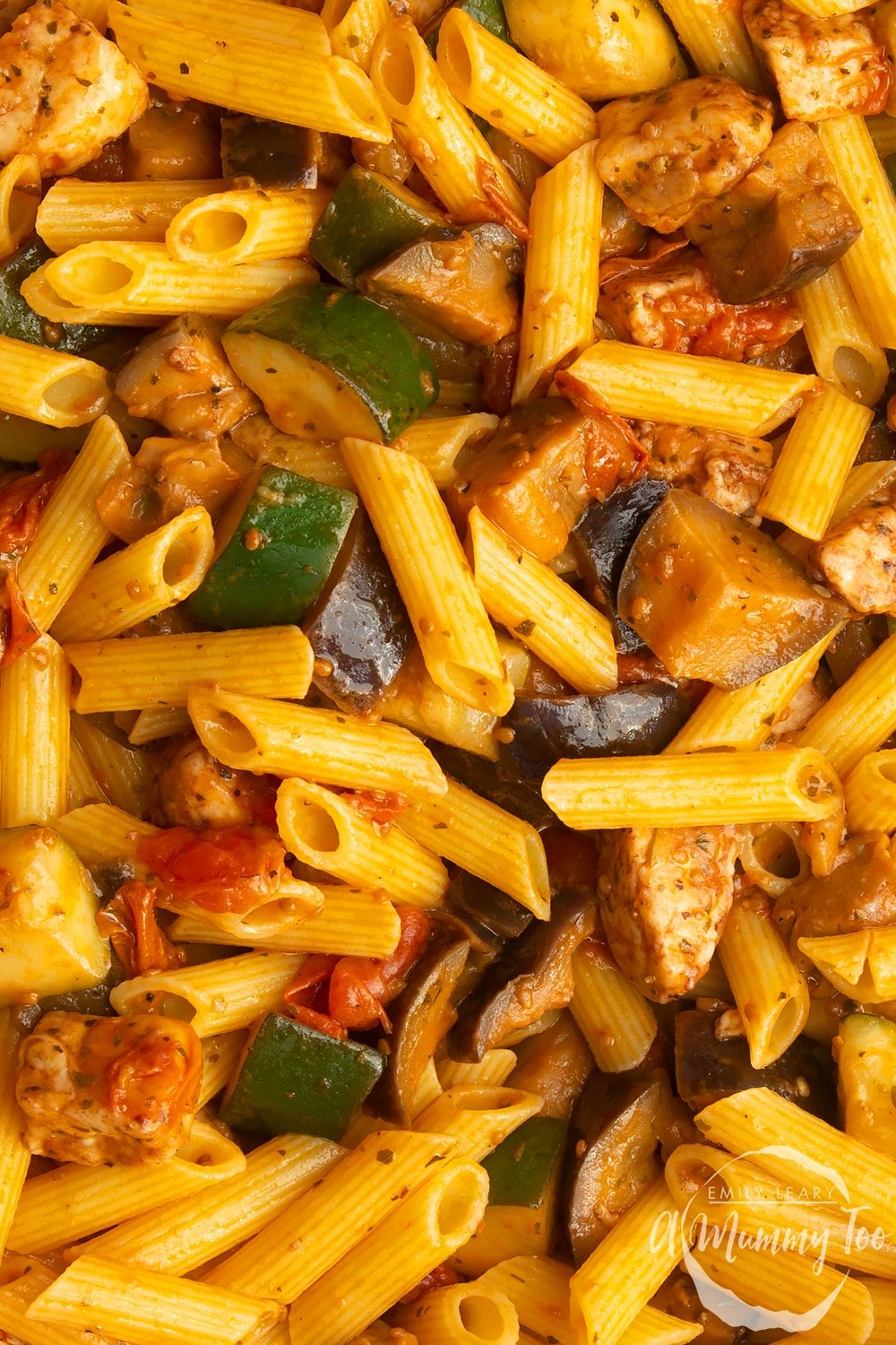 Close up of halloumi pasta with vegetables