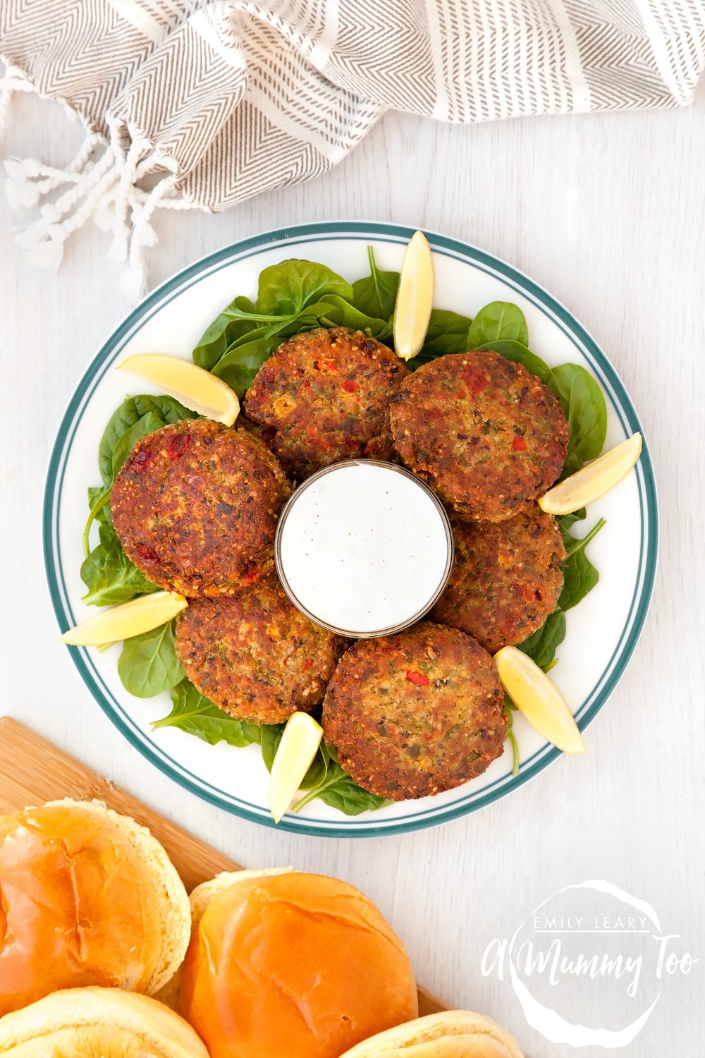 Protein-rich quinoa patties, packed with flavour and ready in minutes.