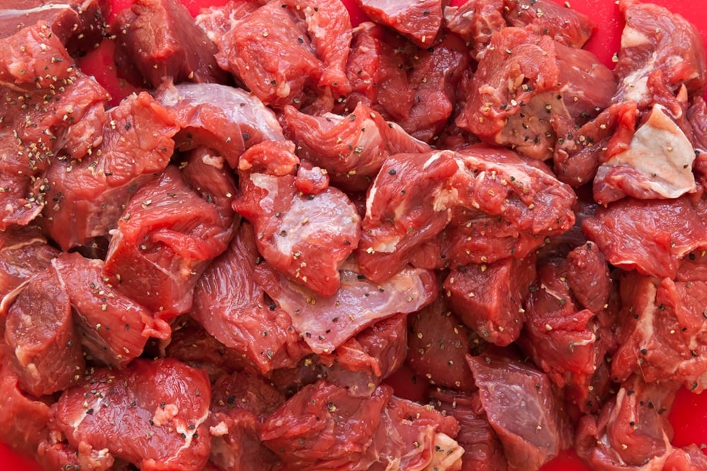 Chunks of raw beef for the beef ragu linguine