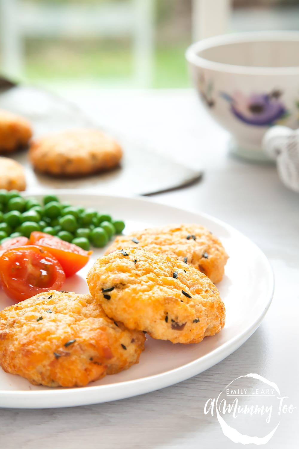 Easy, homemade salmon fishcakes and no need to crumb them first! Great recipe to make with kids. And they're baked not fried!