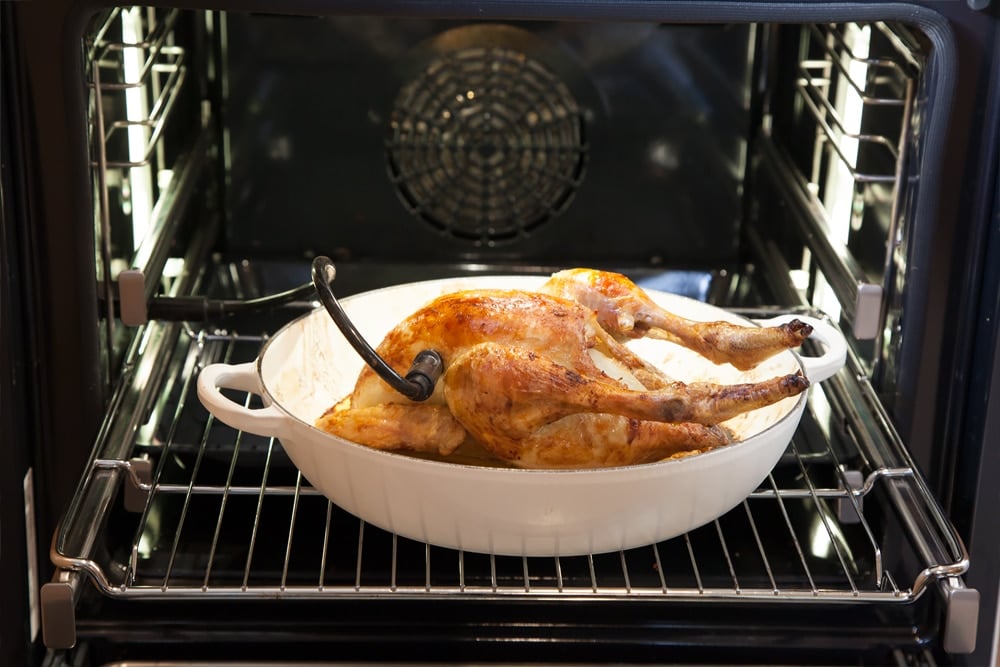 Baking the sage and onion roast chicken in the Bosch Serie 8 oven