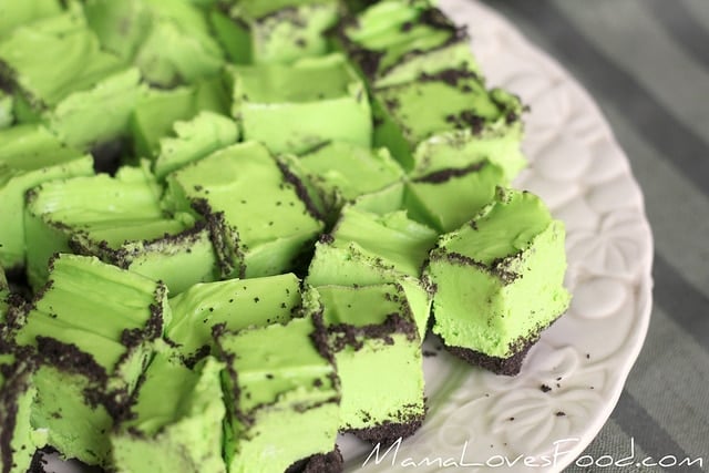 Grasshopper Fudge by mama loves food