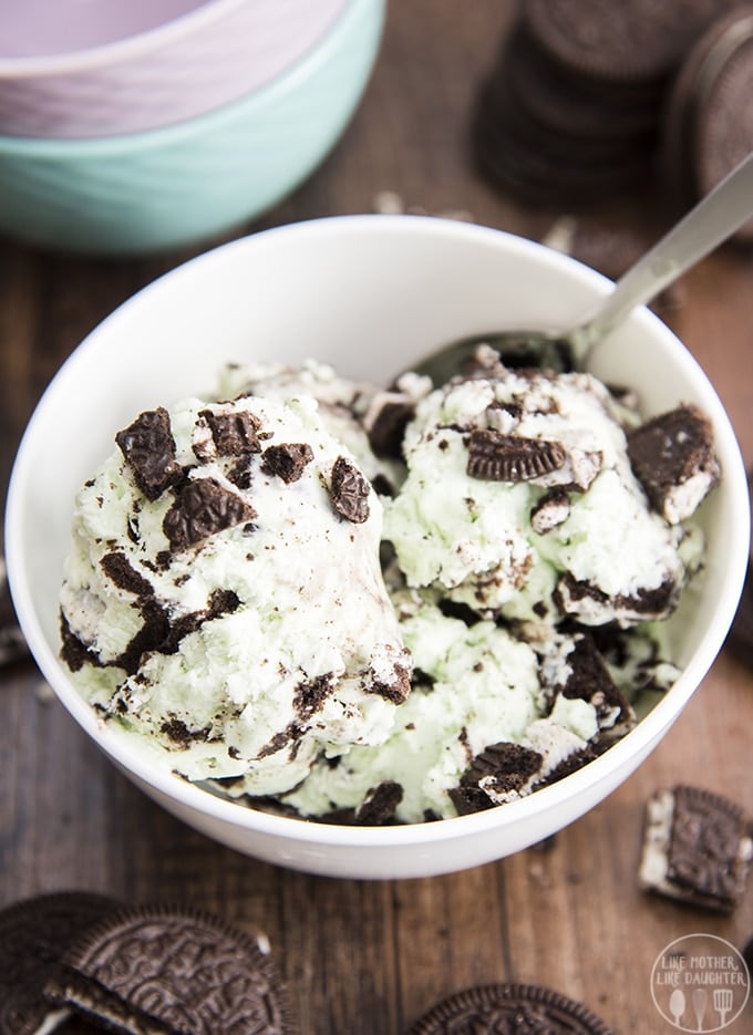 mint cookies and cream ice cream by like mother like daughter