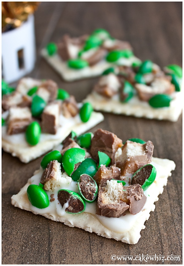 st patrick's day candy and cracker bites by cake whizz