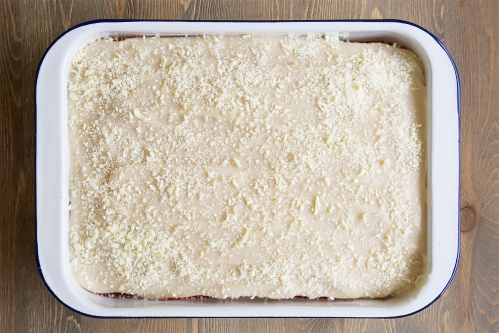 Top the strawberry lasagne with a sprinkling of white chocolate 