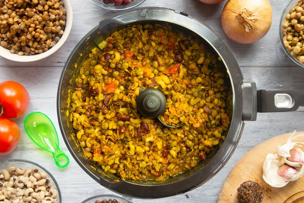 Fiery lentils and beans cooking in the Actifry