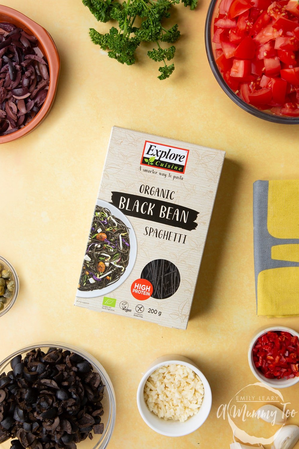 Box of Explore Cuisine Organic Black Bean Spaghetti that's used to create spaghetti alla puttanesca