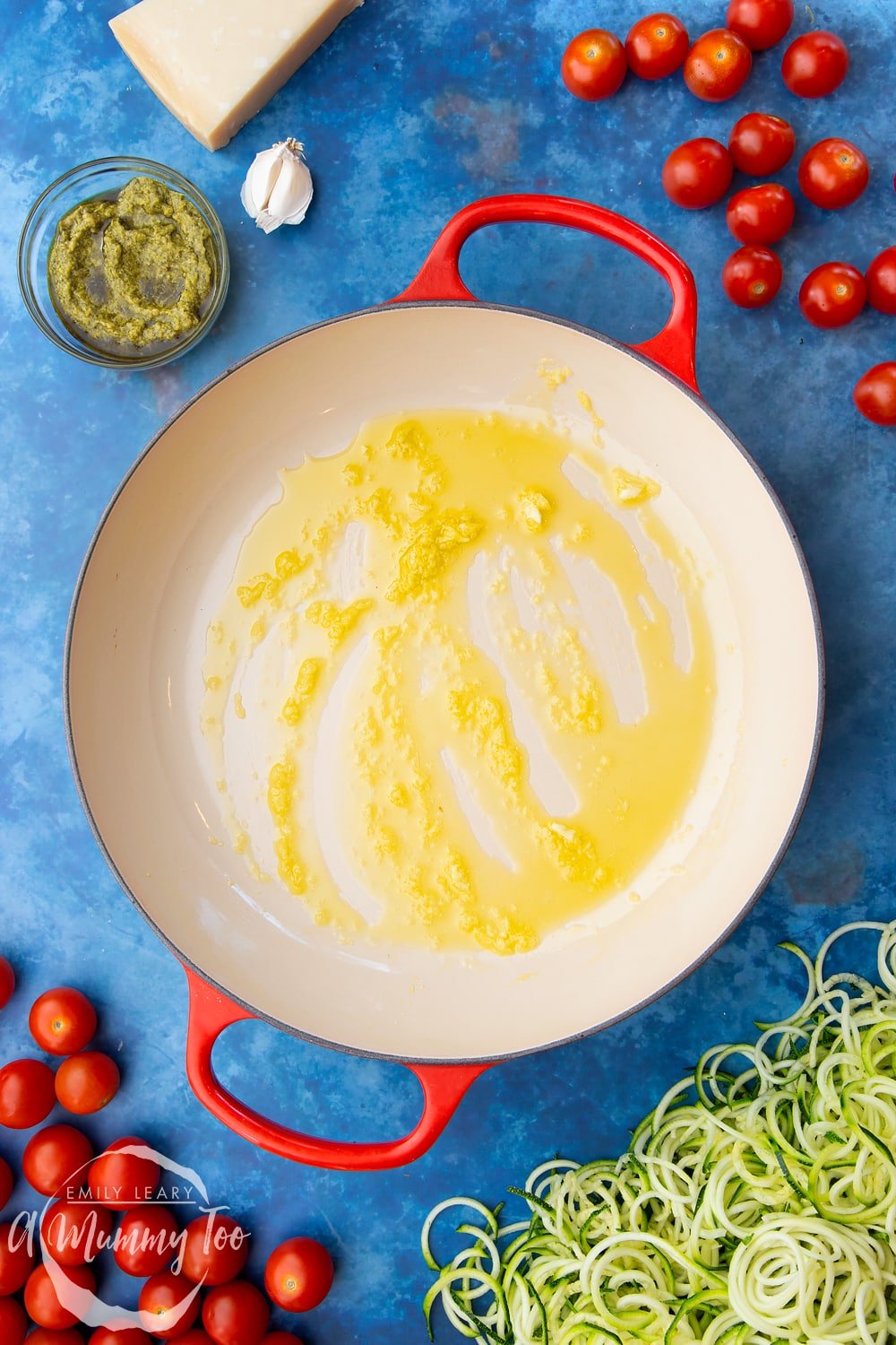 Briefly cooked garlic and olive oil in a frying pan