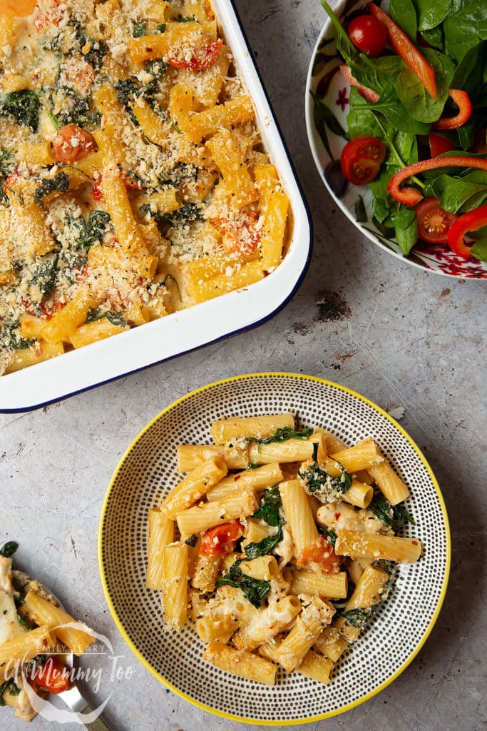 Tomato, Spinach and Mozzarella Pasta Bake