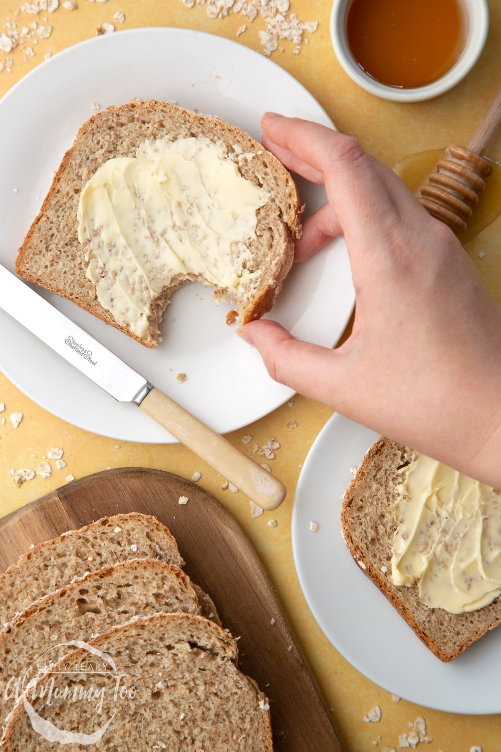 Deliciously Light Honey Oat Bread Recipe