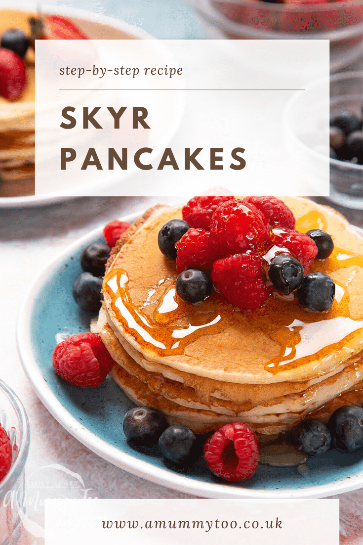 Skyr pancakes served with berries and honey. Caption reads: step-by-step recipe skyr pancakes