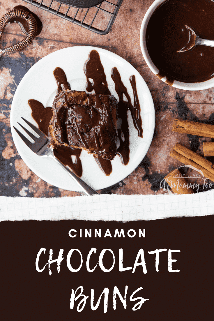 graphic text step-by-step recipe CHOCOLATE CINNAMON BUNS above Overhead shot with chocolate cinnamon bun with website URL below