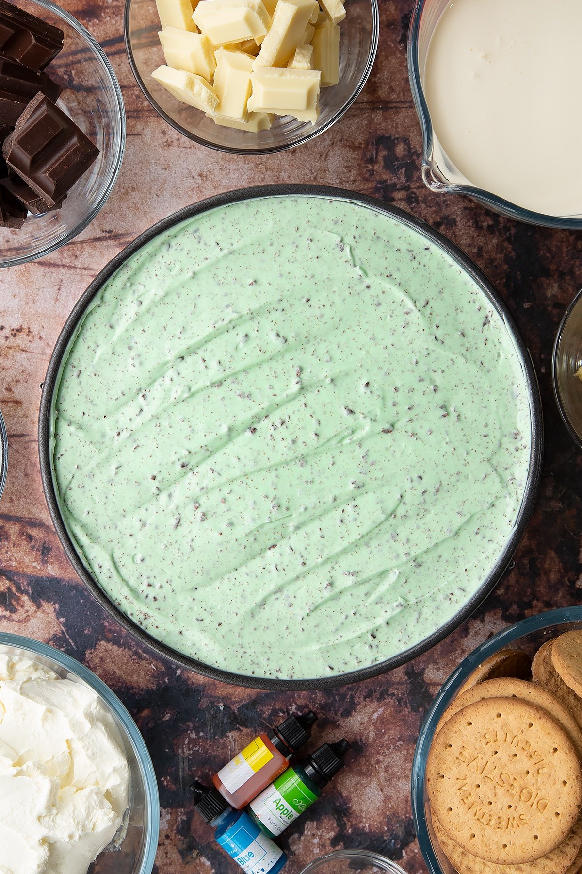 No bake mint cheesecake in a tin.