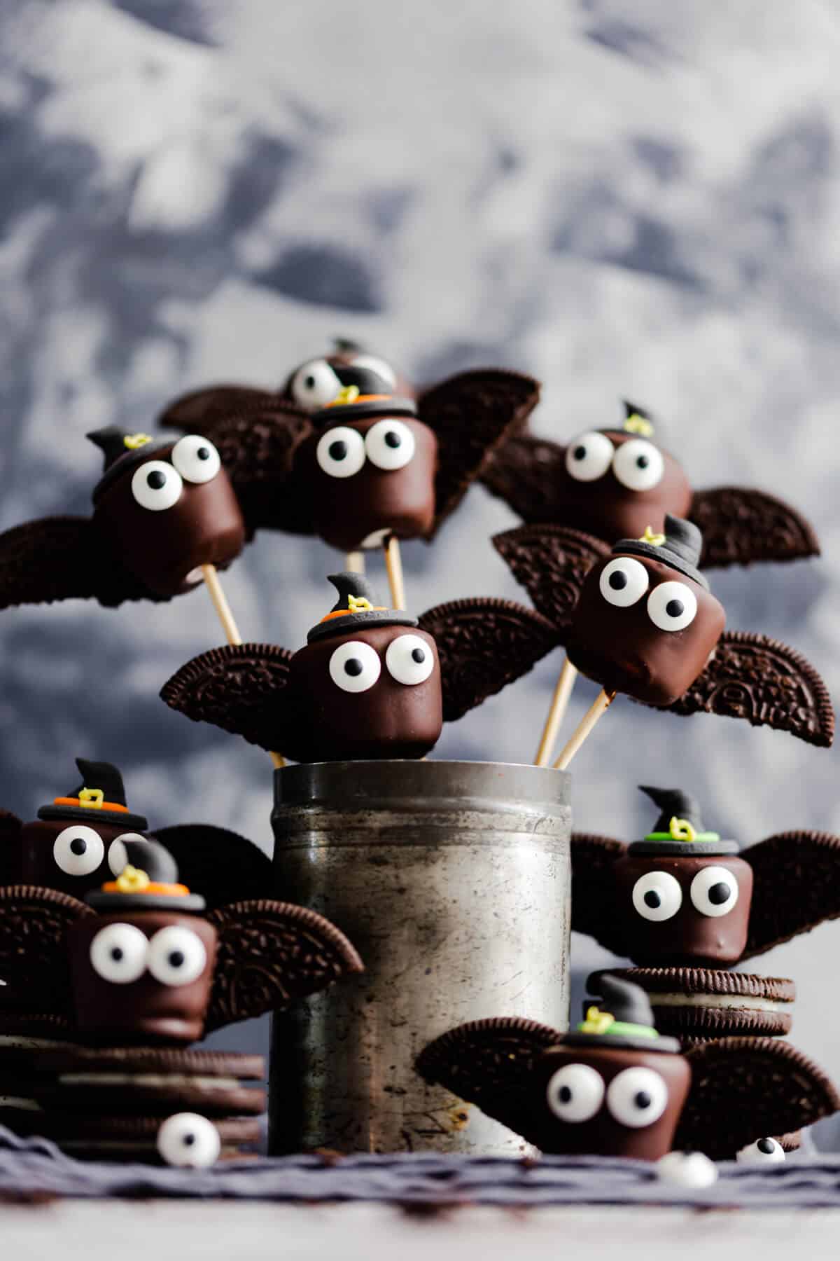 Marshmallow bats with chocolate, candy eyes and Oreos.