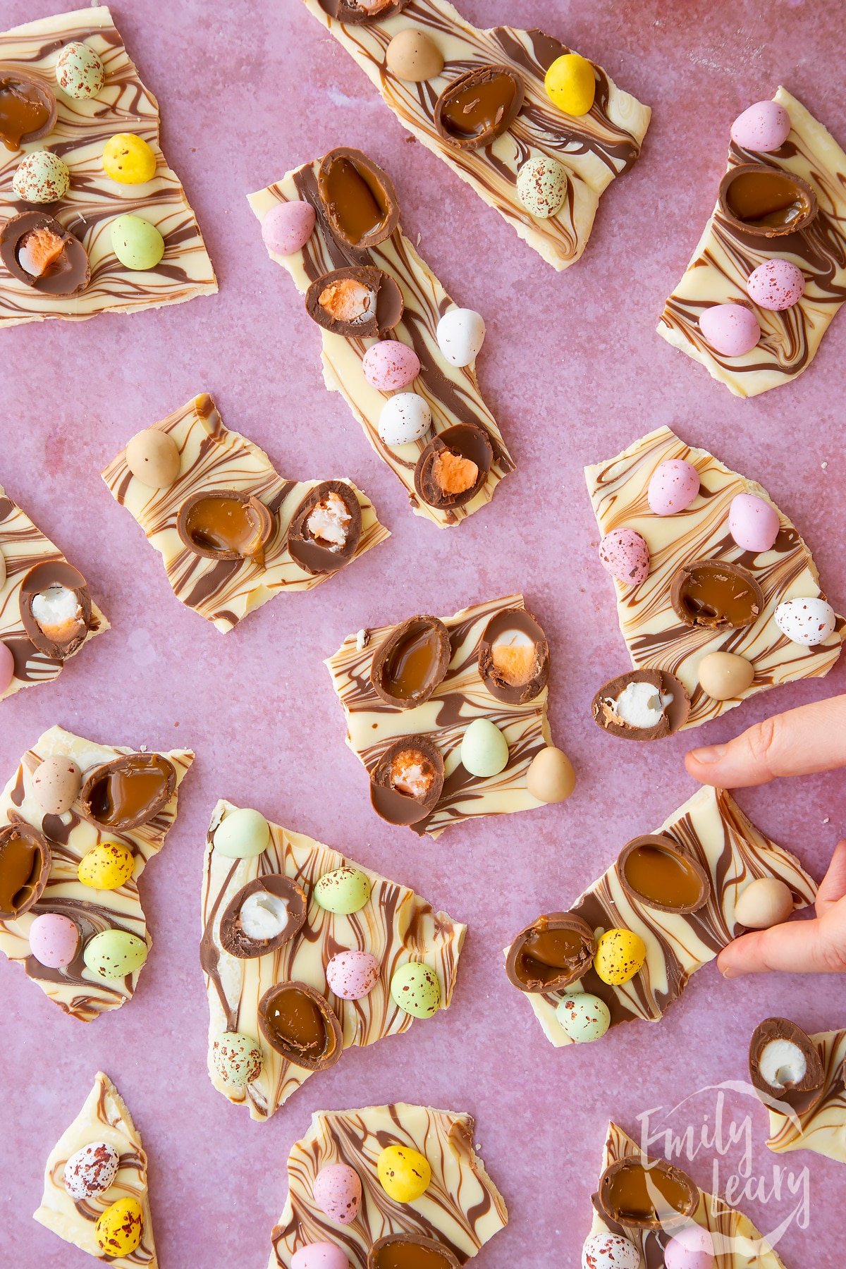 Finished pieces of Easter chocolate bark.