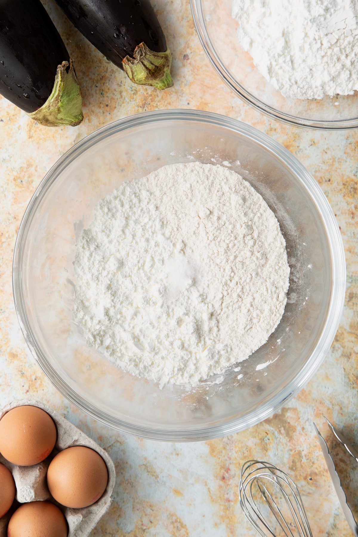 Flour, cornflower and salt in a mixing bowl.