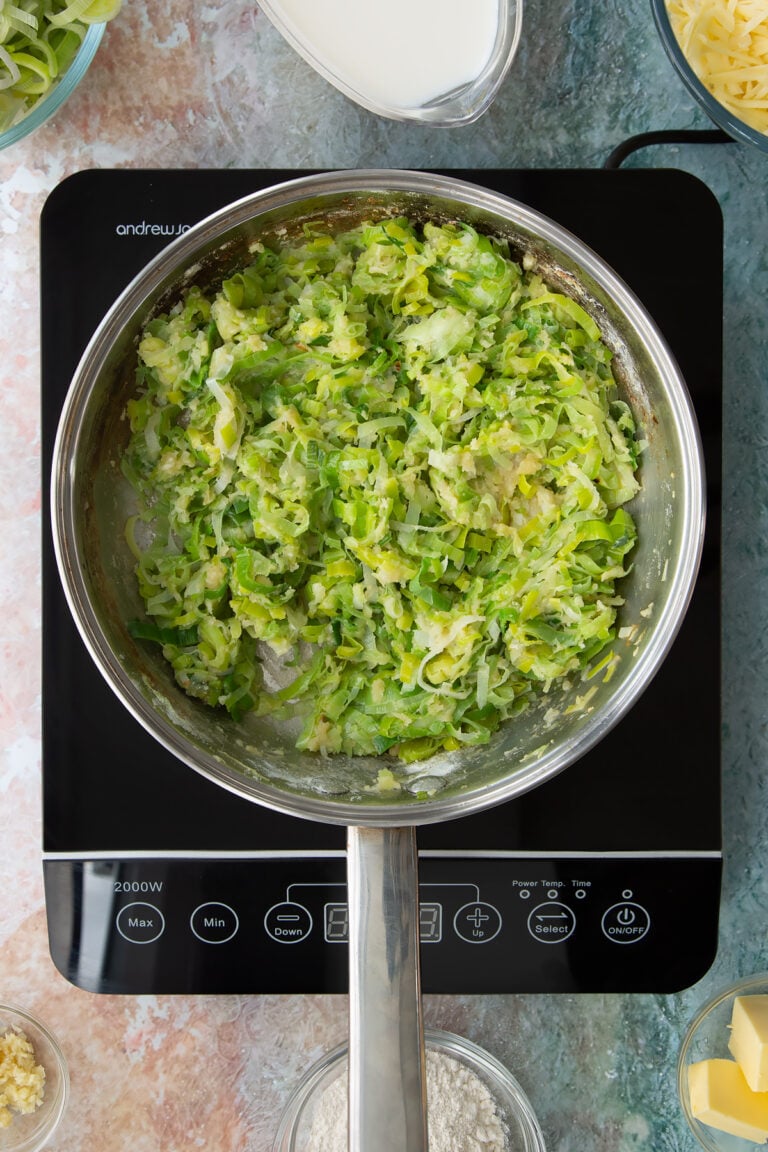 Leek and Cheese Sauce